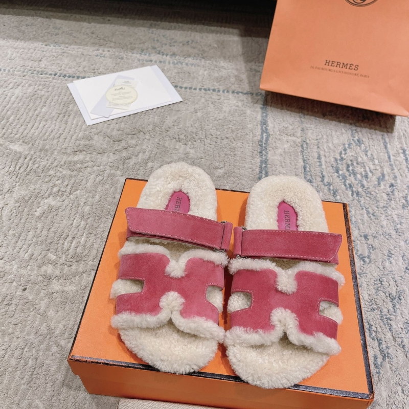 H**mes slippers